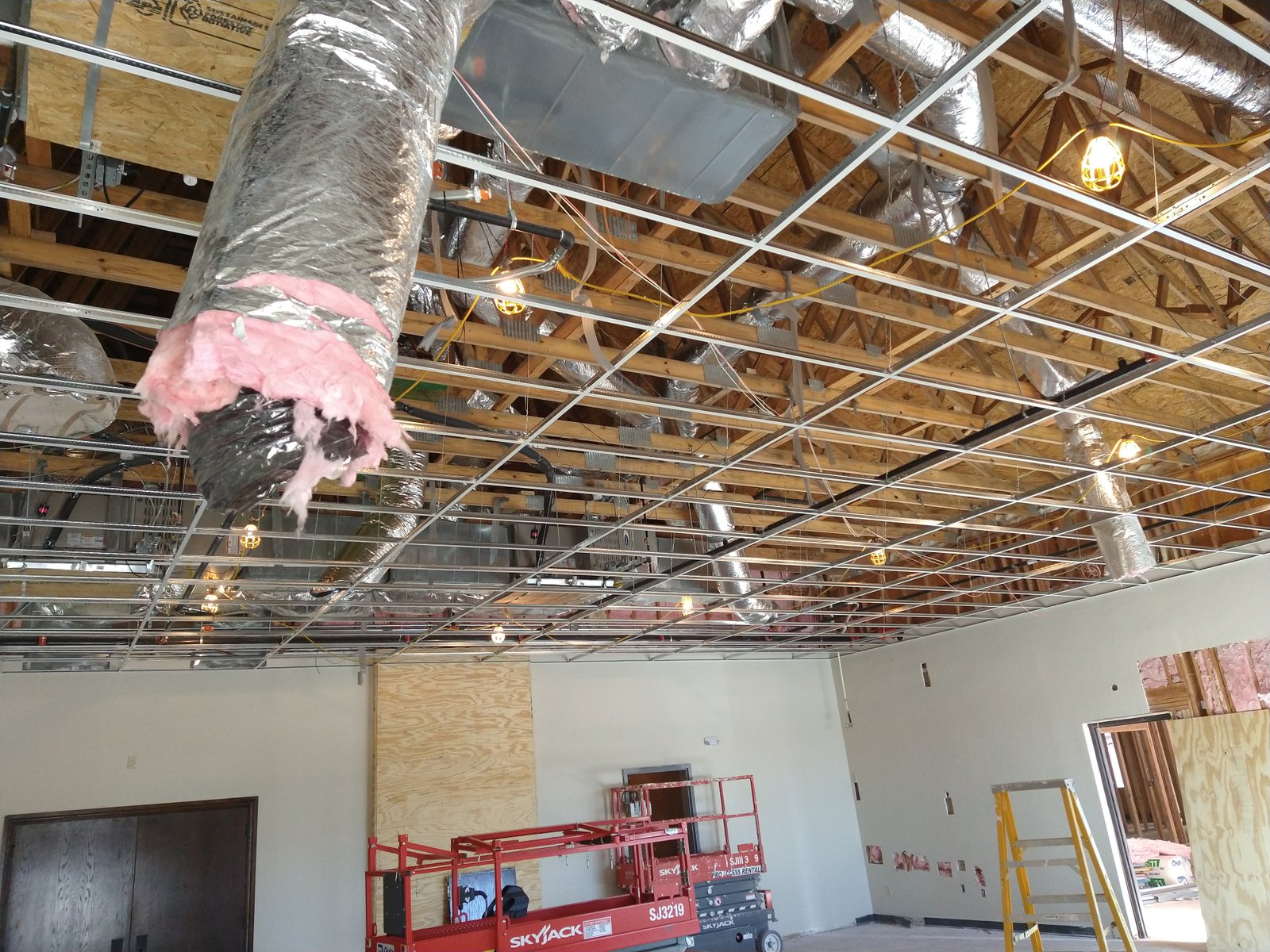 nstallation of soundproof acoustic ceiling panels